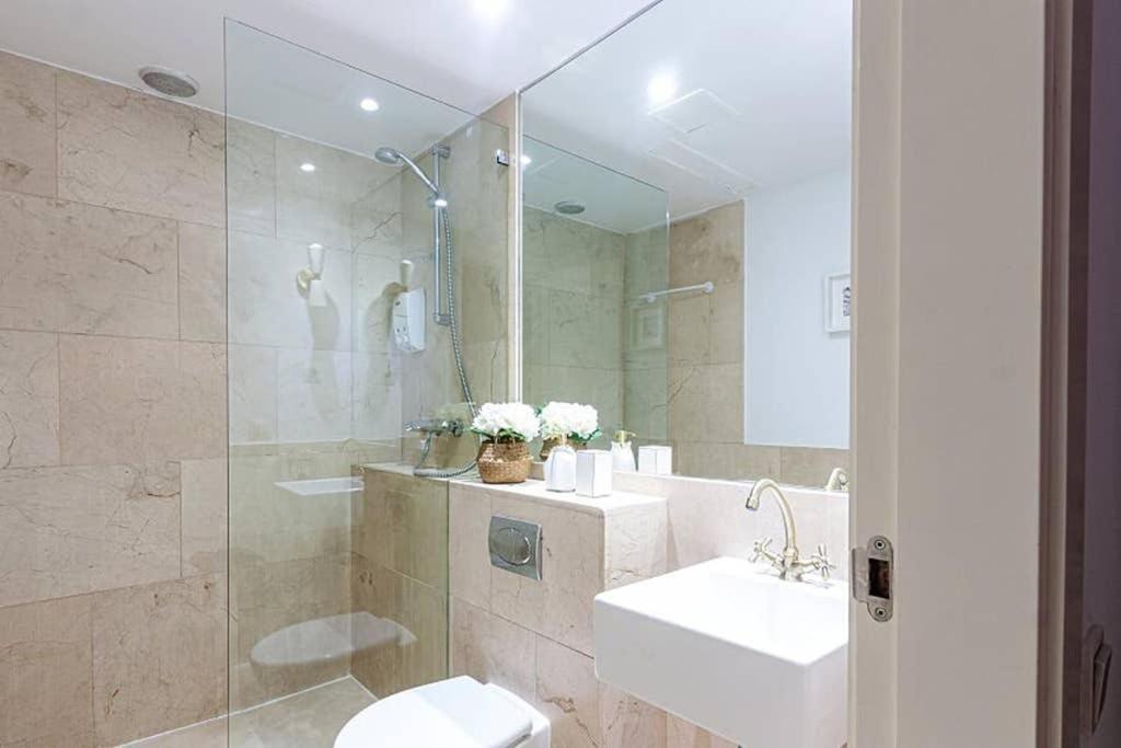 Heima Gran Via A Apartman Madrid Kültér fotó