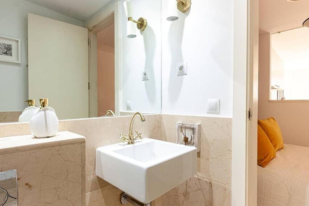 Heima Gran Via A Apartman Madrid Kültér fotó